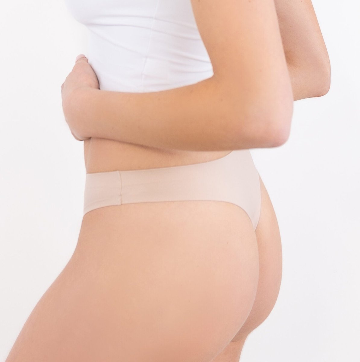 Calzón colaless invisible beige de microfibra Silkdry Flex, Única Lingerie: vista trasera