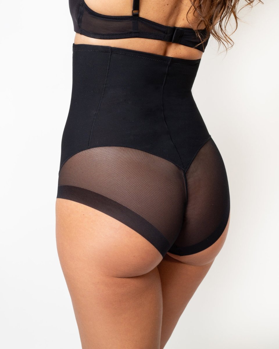 Calzón de control alto negro de compresión firme, Única Lingerie: vista trasera