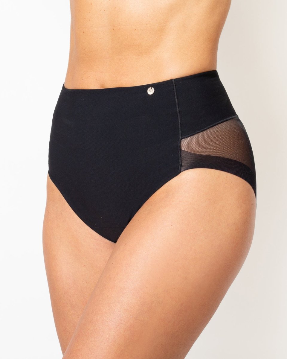 Calzón de control bajo negro de compresión media, Única Lingerie: vista delantera