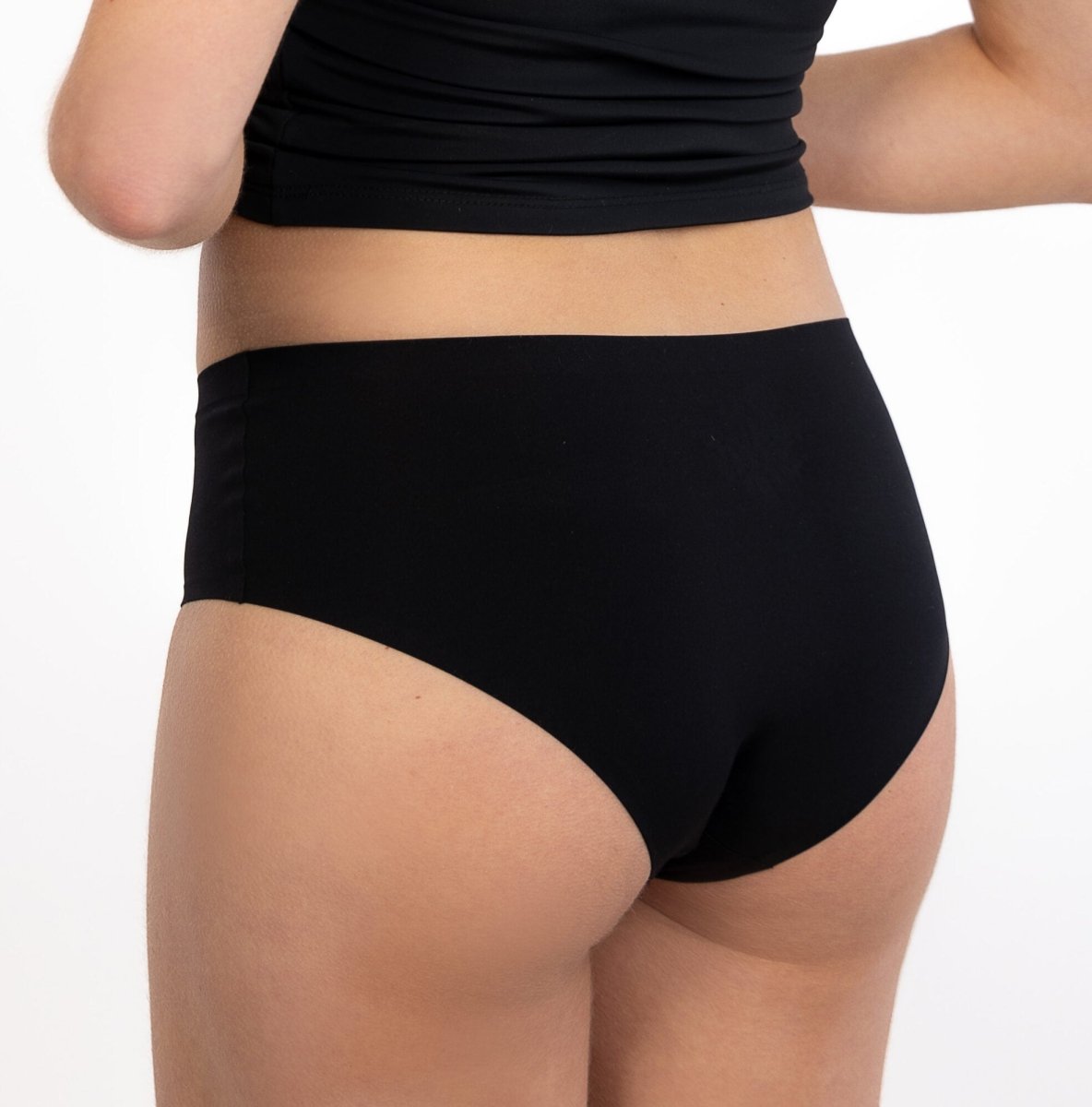 Calzón pantaleta invisible negro de microfibra Silkdry Flex, Única Lingerie: vista trasera