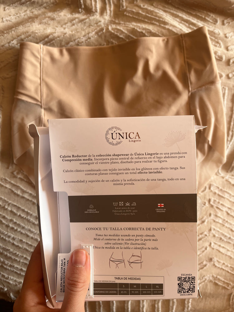 Empaque de Única Lingerie con instrucciones de uso